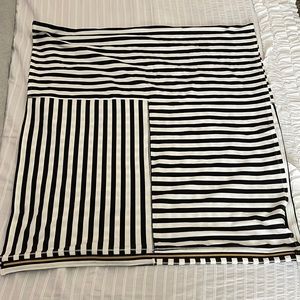 Lululemon striped scarf